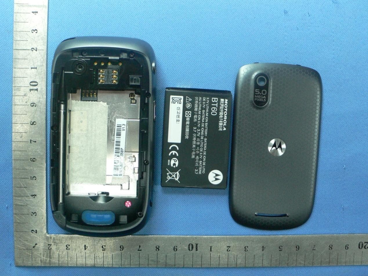 GSM/ EDGE 850/1900 Mobile Phone with 802.11b/g, Bluetooth and GPS - FCC ID IHDP56LW1 - Motorola Mobility LLC