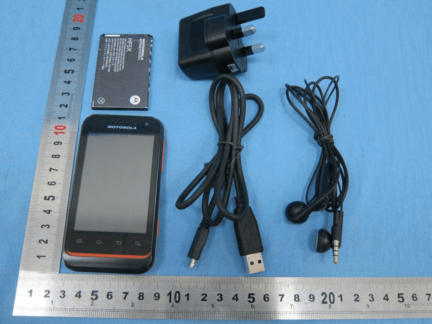 MOBILE PHONE - FCC ID IHDP56MK4 - Motorola Mobility LLC (5)
