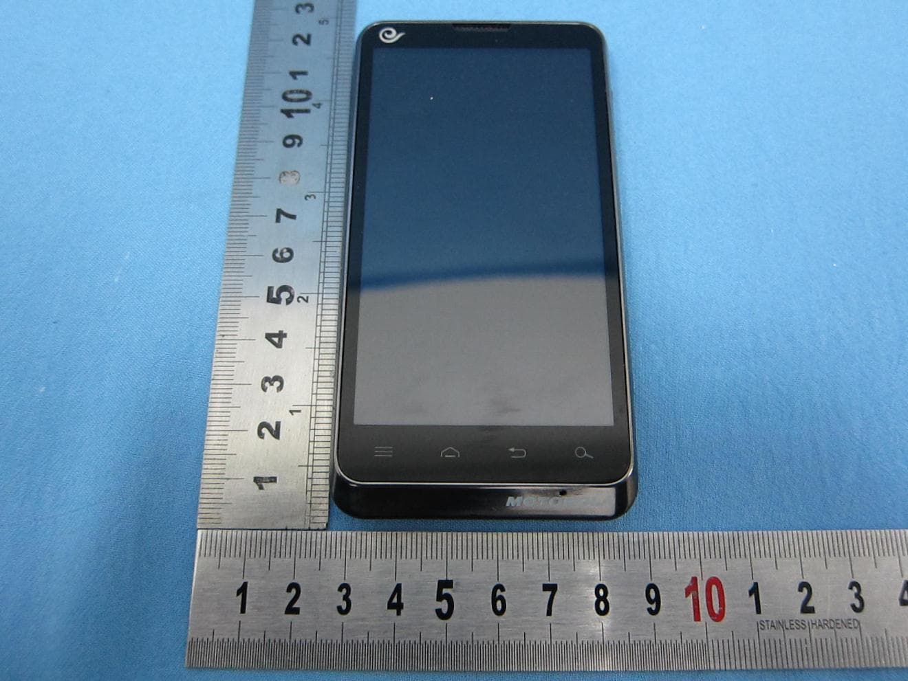 CDMA 1X-EVDO Digital Mobile Phone with BT/WIFI - FCC ID IHDP56MM7 - Motorola Mobility LLC (3)
