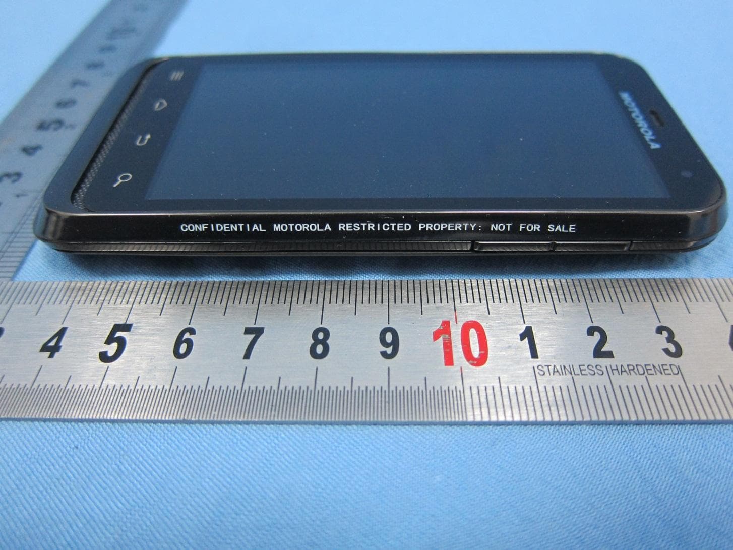 QUAD-BAND GSM/GPRS/EDGE AND DUAL-BAND WCDMA MOBILE PHONE WITH BT/WIFI - FCC ID IHDP56MR1 - Motorola Mobility LLC (5)