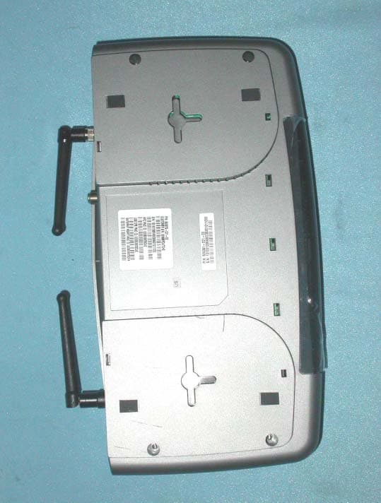 Wireless Cable Modem Gateway - FCC ID IHDSBG940-1 - Motorola Mobility LLC (2)