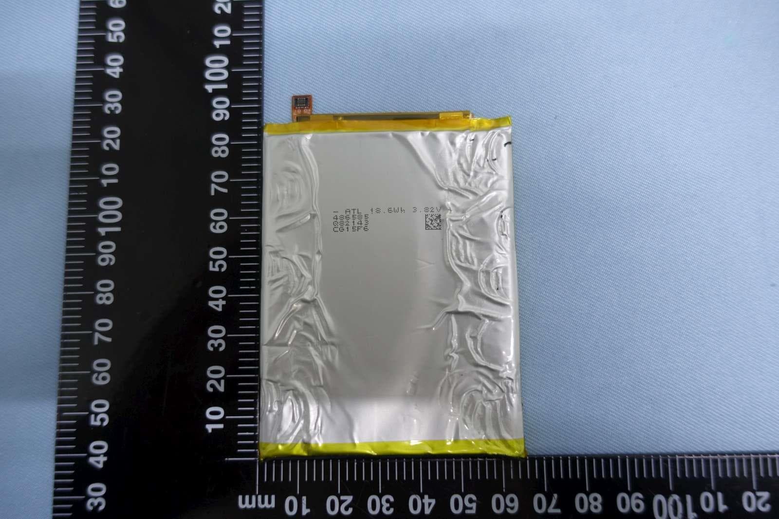Mobile Cellular Phone - FCC ID IHDT56AA3 - Motorola Mobility LLC (3)
