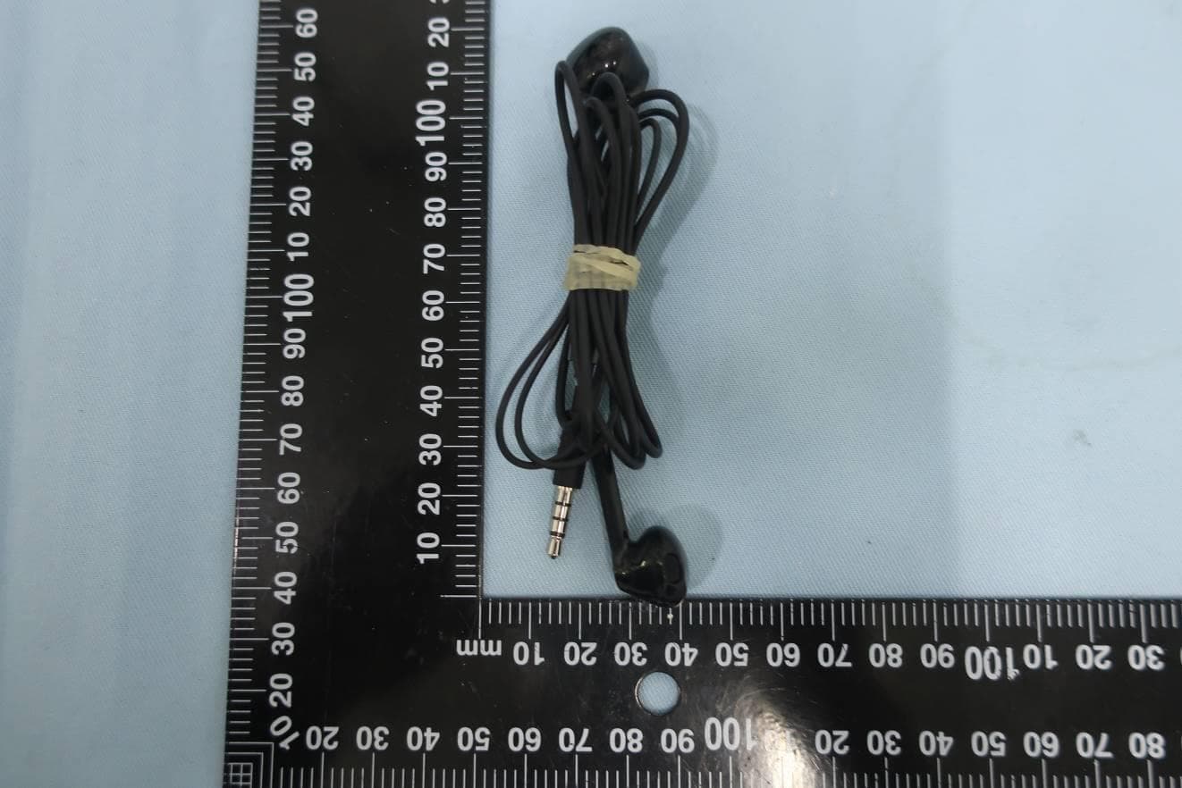 Mobile Phone - FCC ID IHDT56AG4 - Motorola Mobility LLC (5)