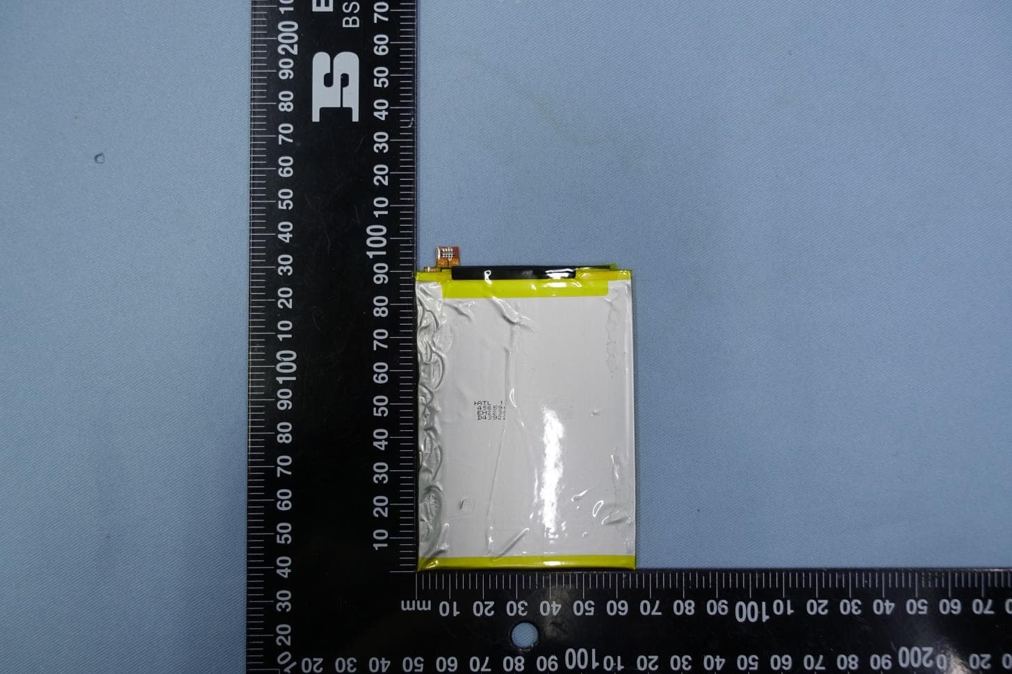 Mobile Cellular Phone - FCC ID IHDT56AJ9 - Motorola Mobility LLC (2)