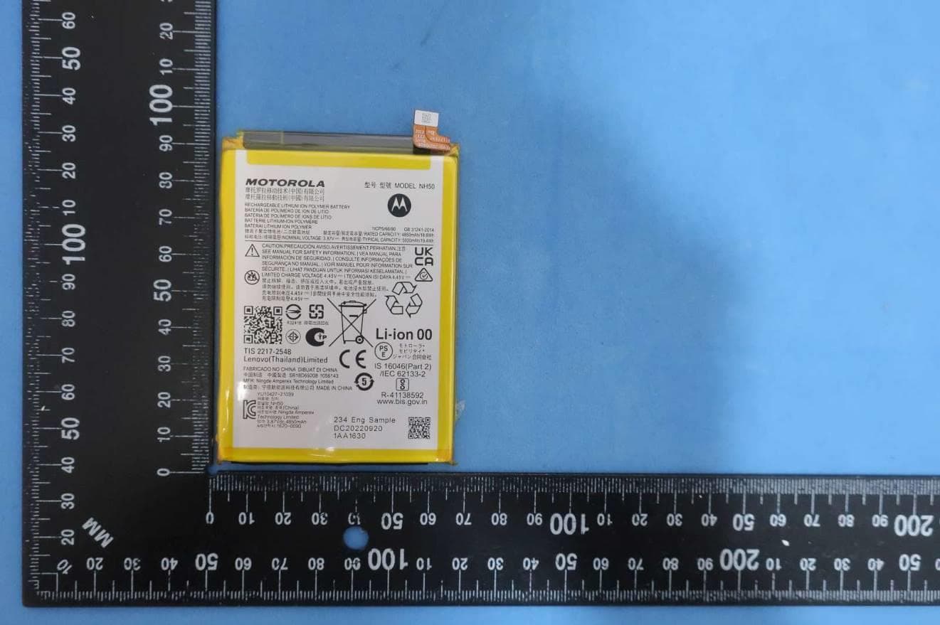 Mobile Cellular Phone - FCC ID IHDT56AK3 - Motorola Mobility LLC (5)