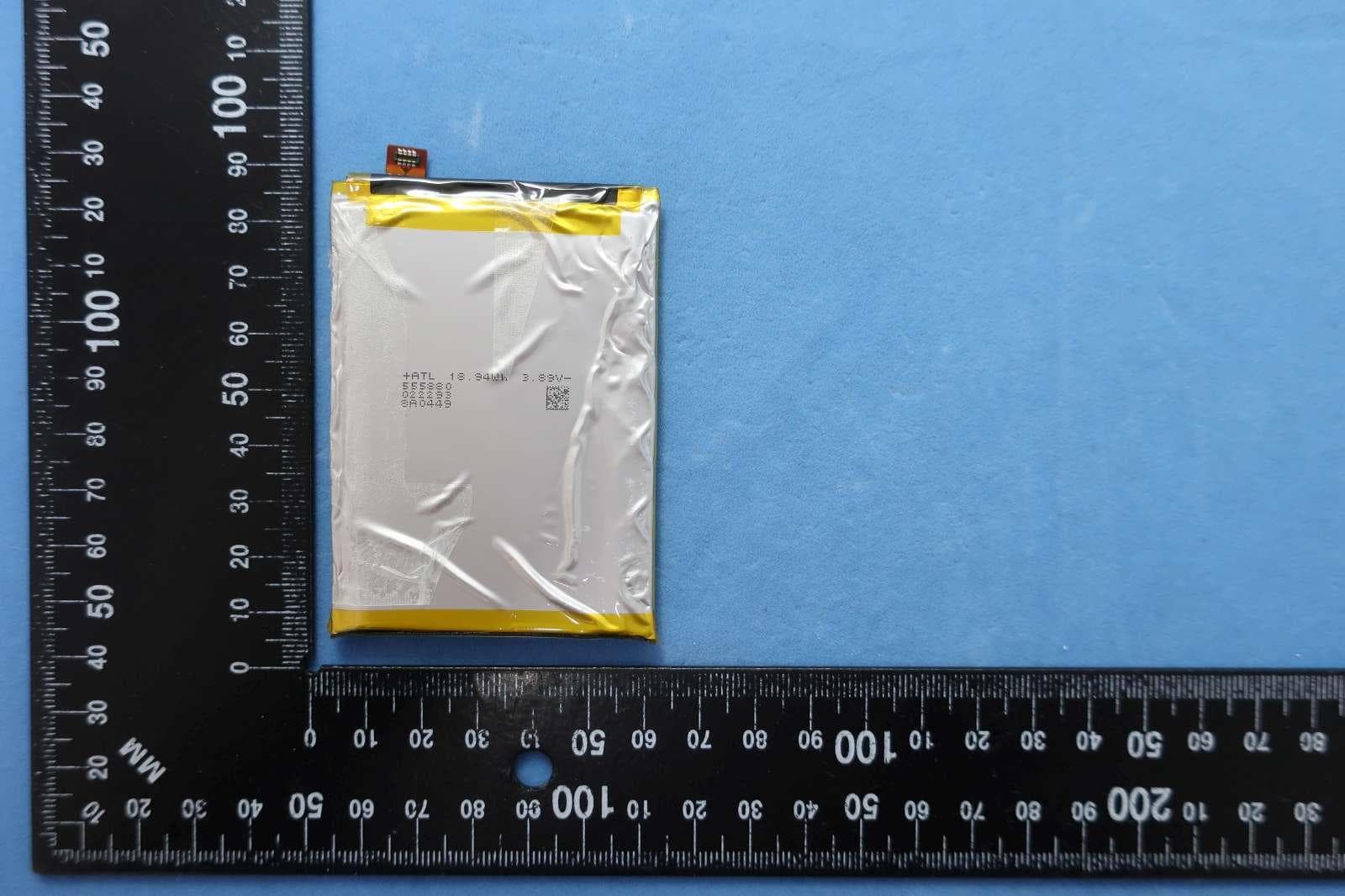 Mobile Cellular Phone - FCC ID IHDT56AL2 - Motorola Mobility LLC (2)