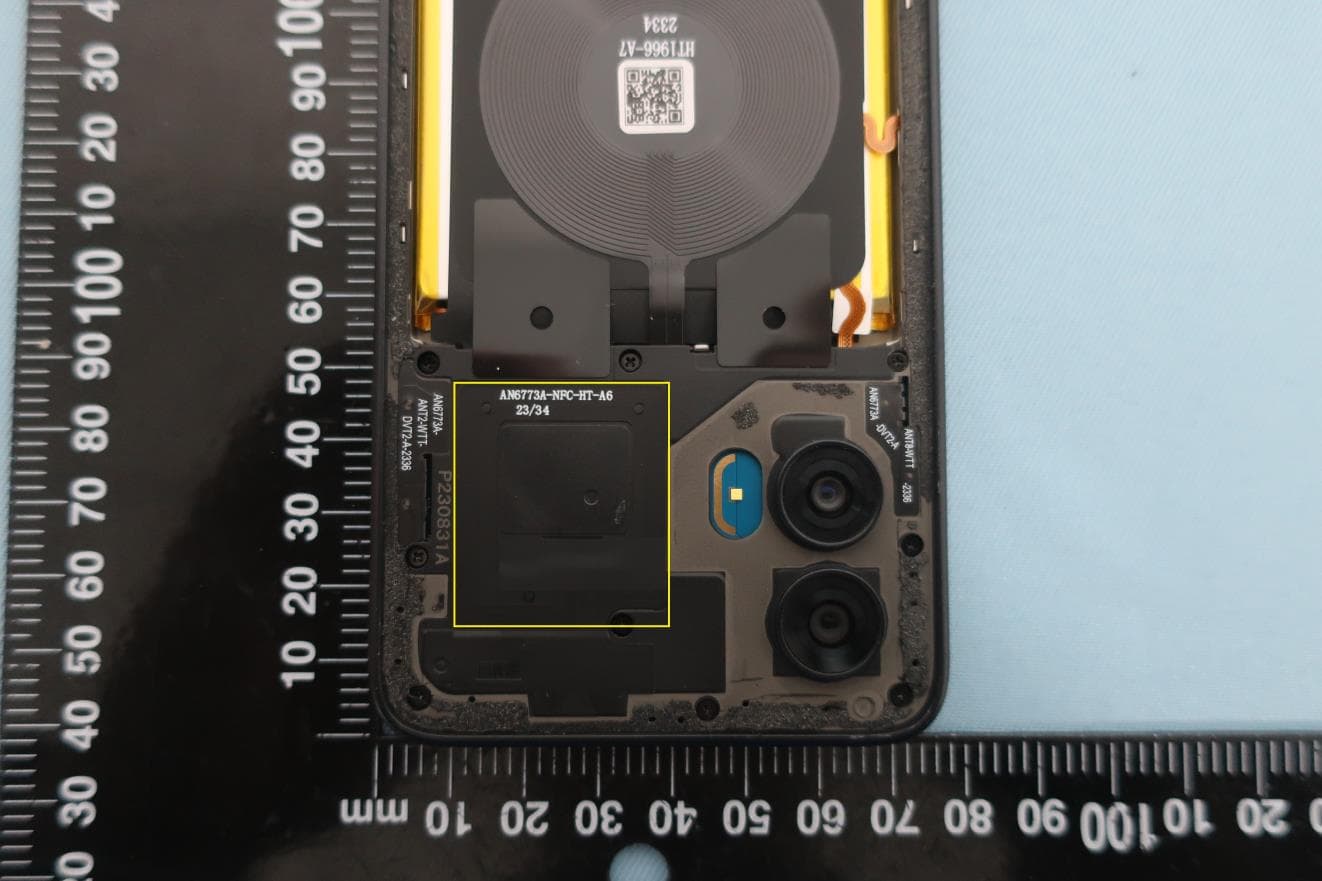 Mobile Cellular Phone - FCC ID IHDT56AN5 - Motorola Mobility LLC