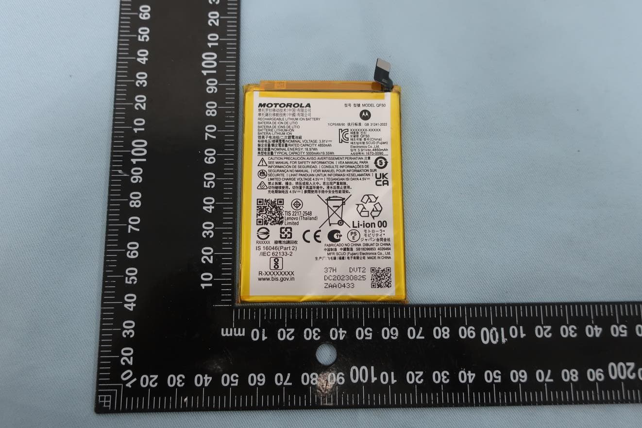Mobile Cellular Phone - FCC ID IHDT56AQ1 - Motorola Mobility LLC