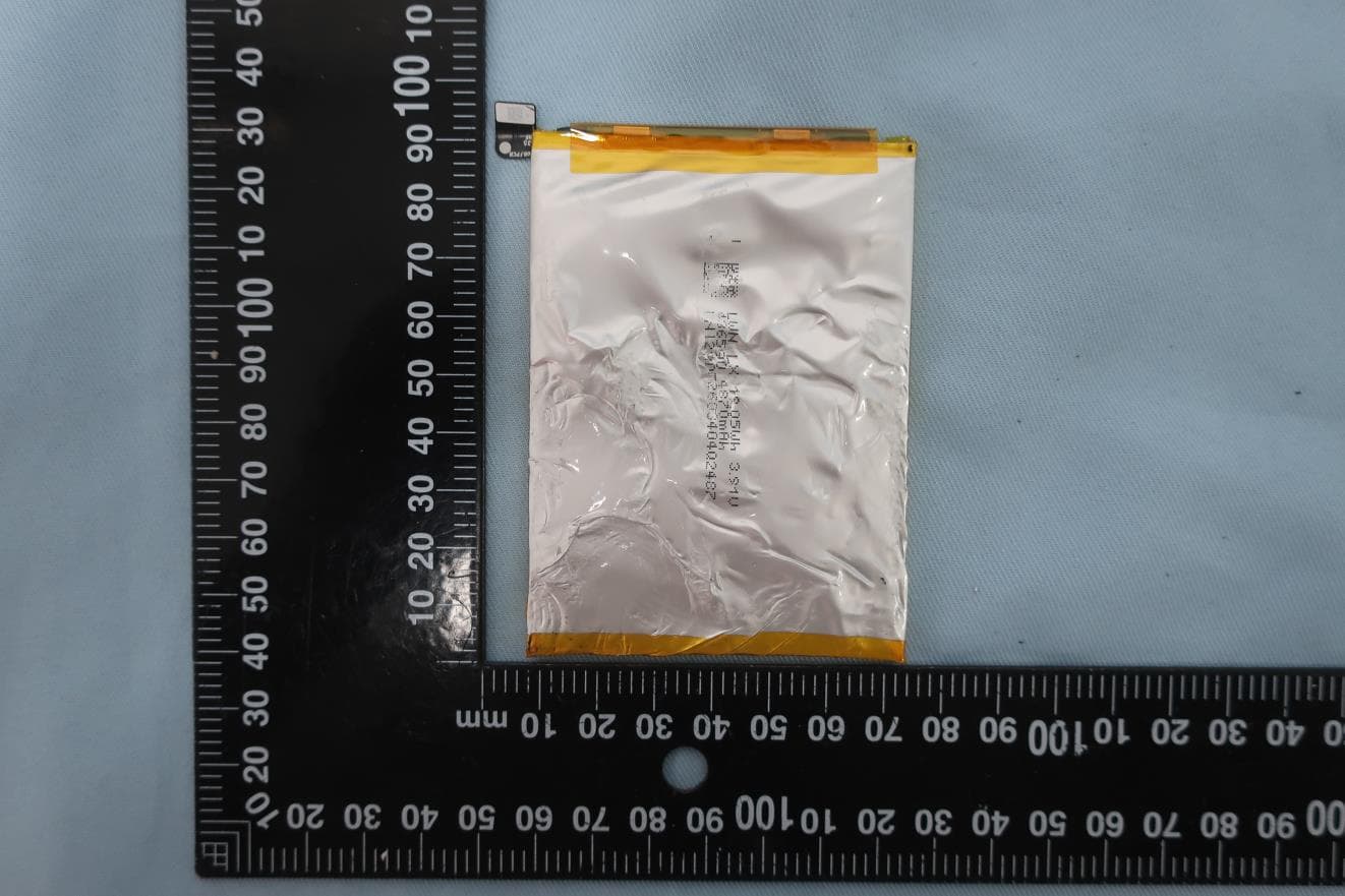 Mobile Cellular Phone - FCC ID IHDT56AQ1 - Motorola Mobility LLC (5)