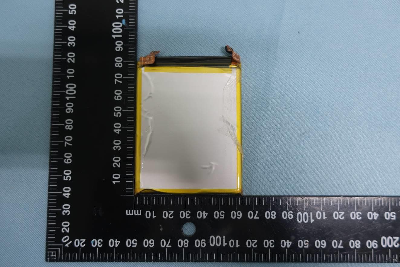 Mobile Cellular Phone - FCC ID IHDT56AQ5 - Motorola Mobility LLC (2)