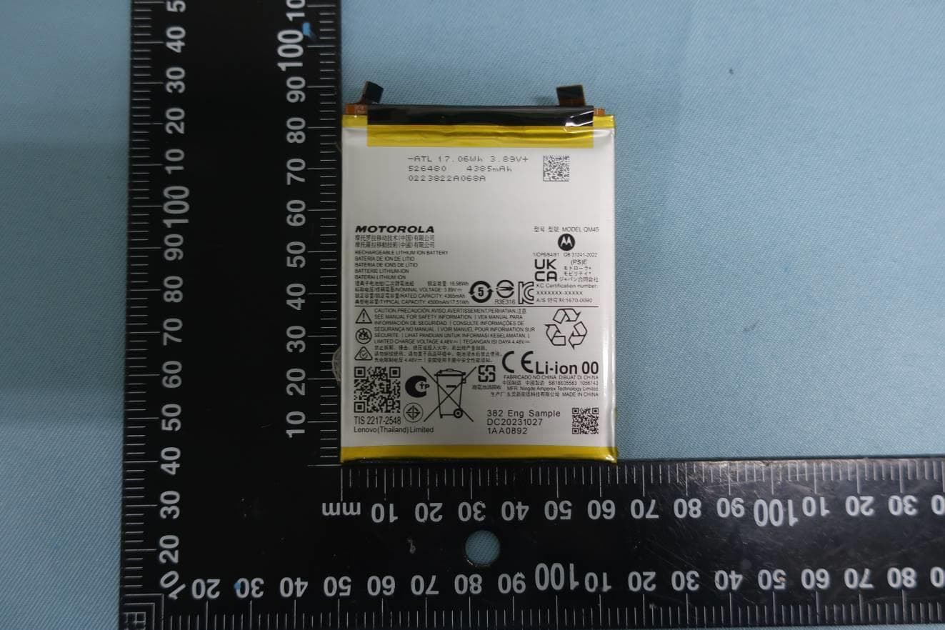 Mobile Cellular Phone - FCC ID IHDT56AQ5 - Motorola Mobility LLC (3)