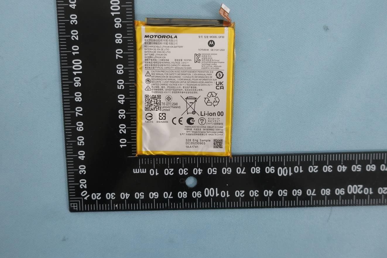 Mobile Cellular Phone - FCC ID IHDT56AR1 - Motorola Mobility LLC (2)