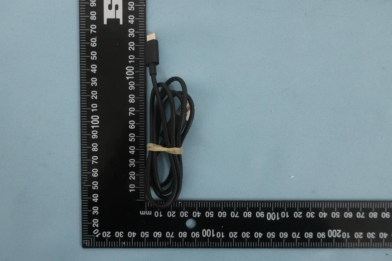 Mobile Cellular Phone - FCC ID IHDT56AR2 - Motorola Mobility LLC (2)