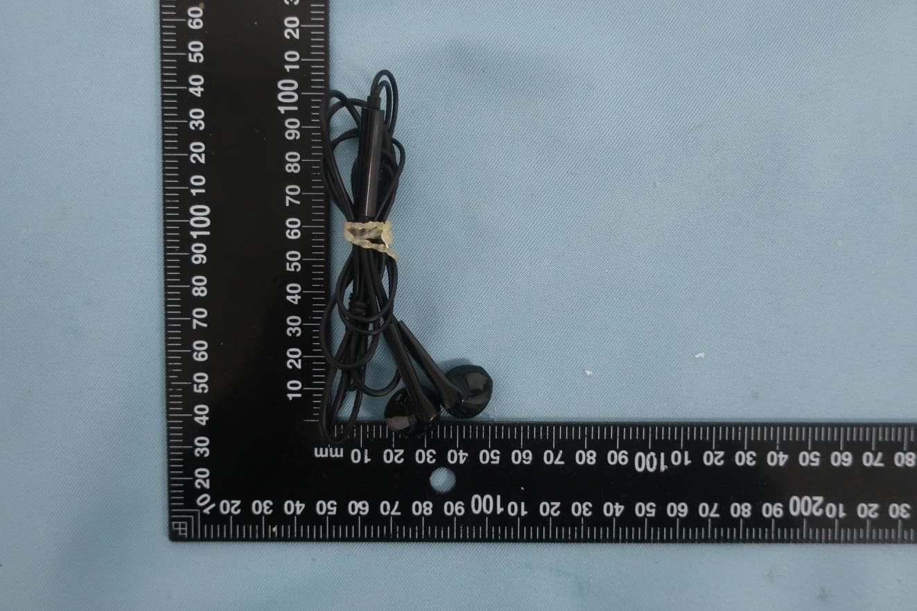 Mobile Cellular Phone - FCC ID IHDT56AR2 - Motorola Mobility LLC (3)