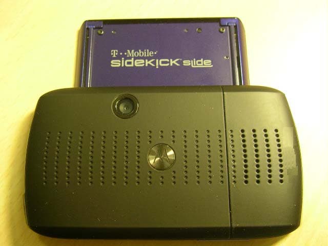 Portable Cellular/ PCS GSM/ EDGE Transceiver w/ BT - FCC ID IHDT56HE1 - Motorola Mobility LLC (2)