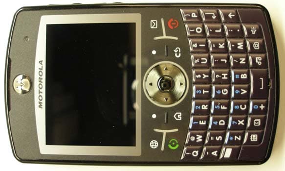 Portable Cellular/ PCS GSM/ EDGE Transceiver w/ BT - FCC ID IHDT56HW2 - Motorola Mobility LLC (1)