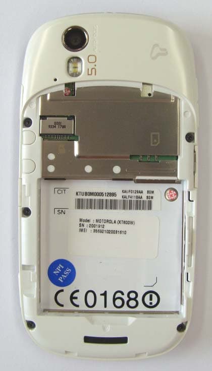 GSM 1900 Trasceiver w/ GPRS, BT & WLAN - FCC ID IHDT56LH1 - Motorola Mobility LLC (1)