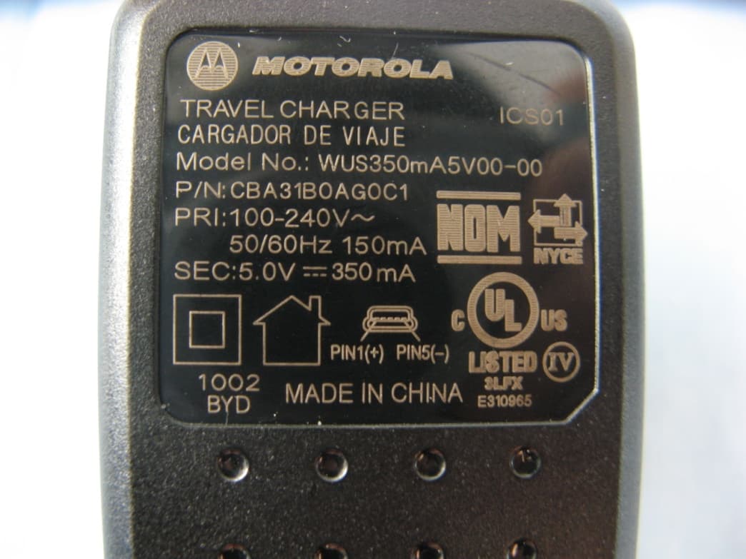 GSM/GPRS 850/1900 dual-band mobile phone - FCC ID IHDT56LZ2 - Motorola Mobility LLC (5)