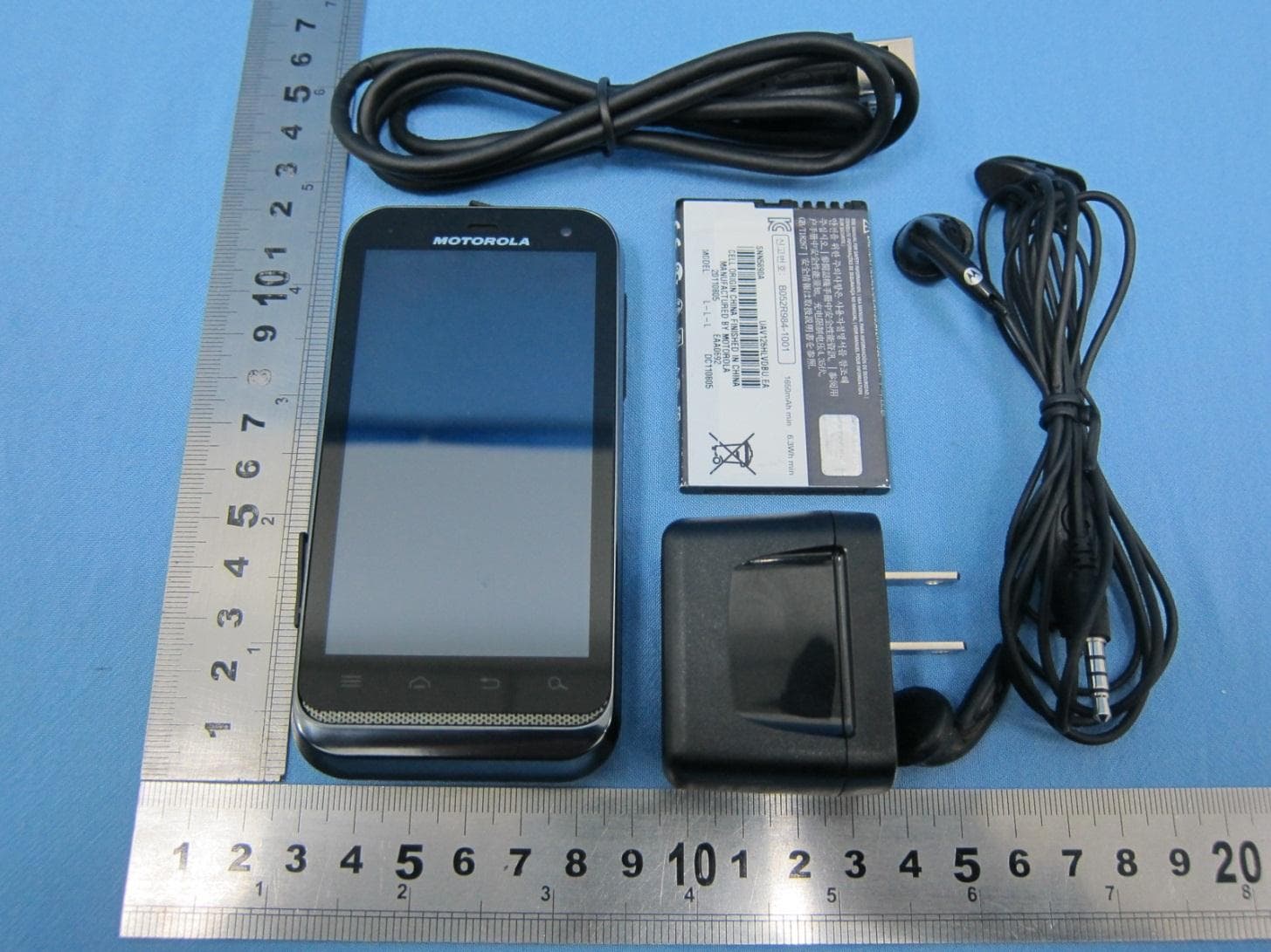 CDMA MOBILE PHONE WITH BT/WIFI - FCC ID IHDT56NC3 - Motorola Mobility LLC (3)