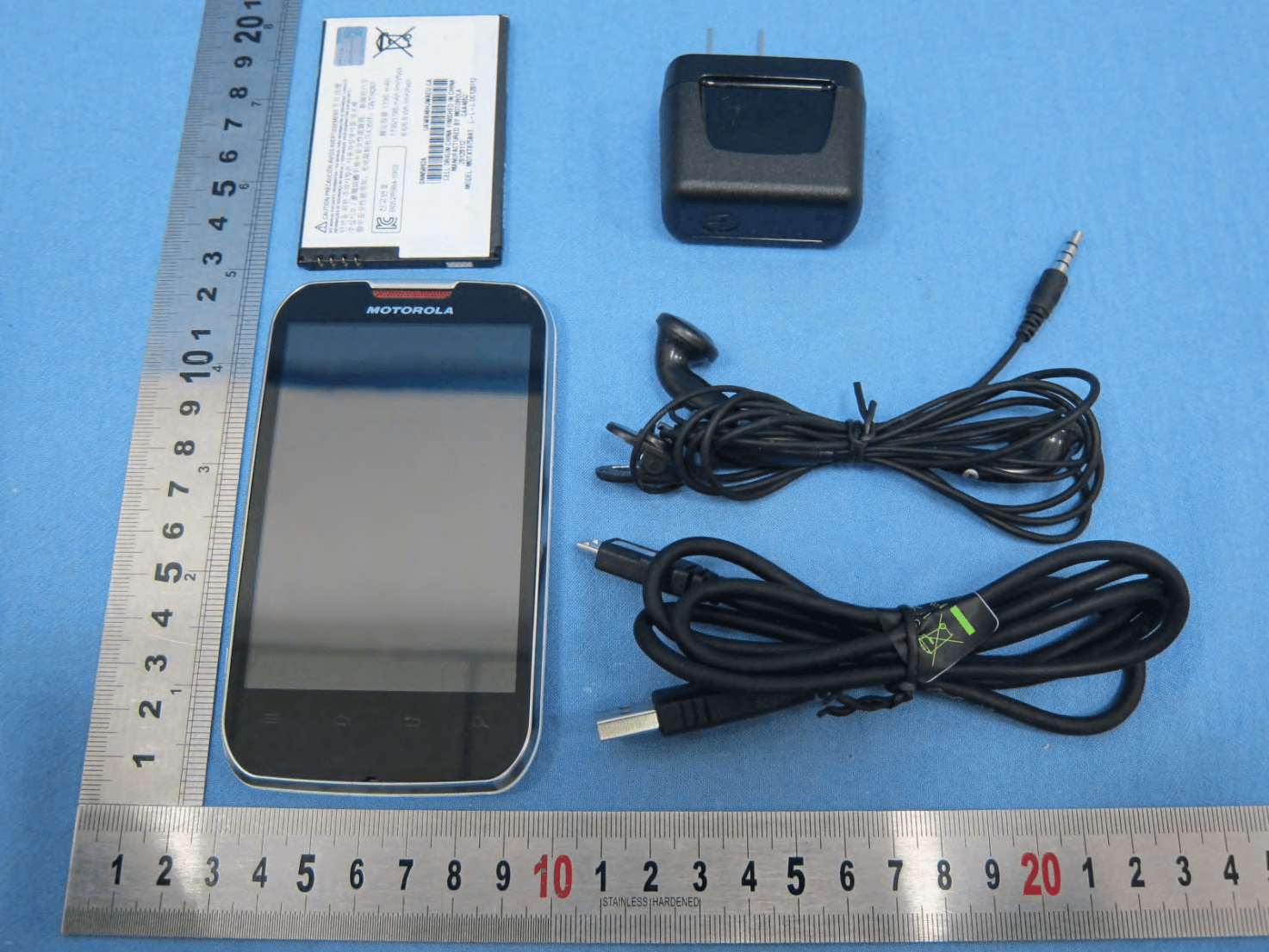 MOBILE PHONE - FCC ID IHDT56NM6 - Motorola Mobility LLC (2)