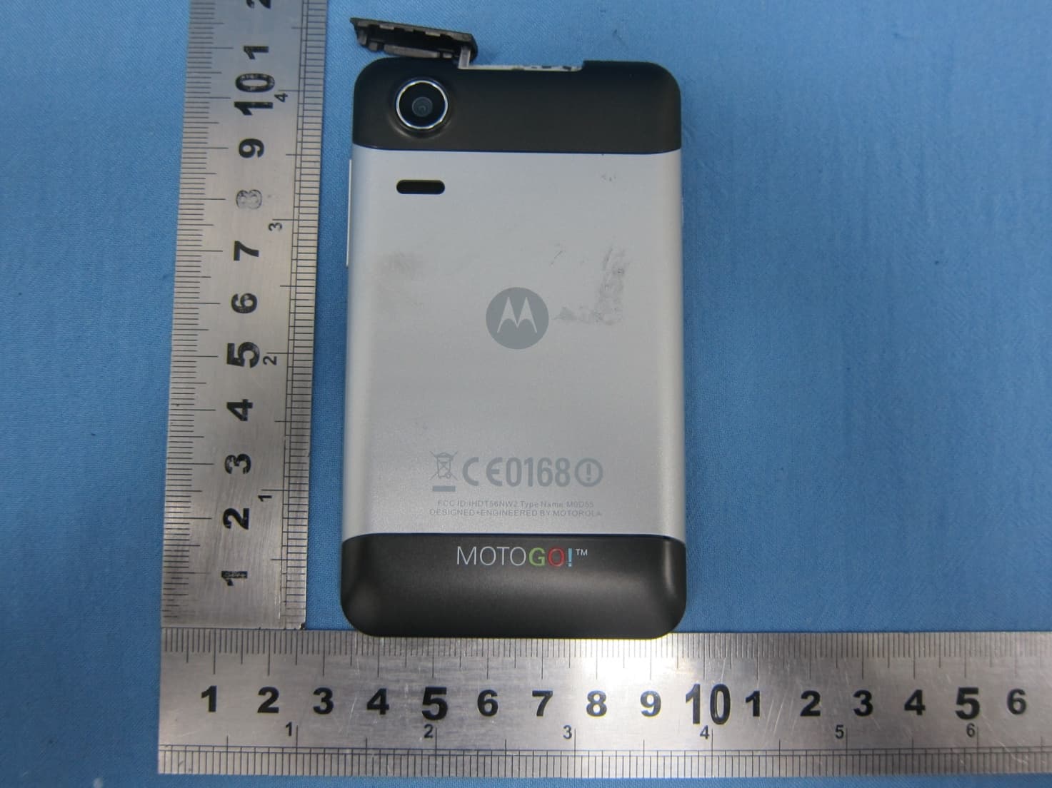 GSM/EGPRS MOBILE PHONE - FCC ID IHDT56NW2 - Motorola Mobility LLC (5)