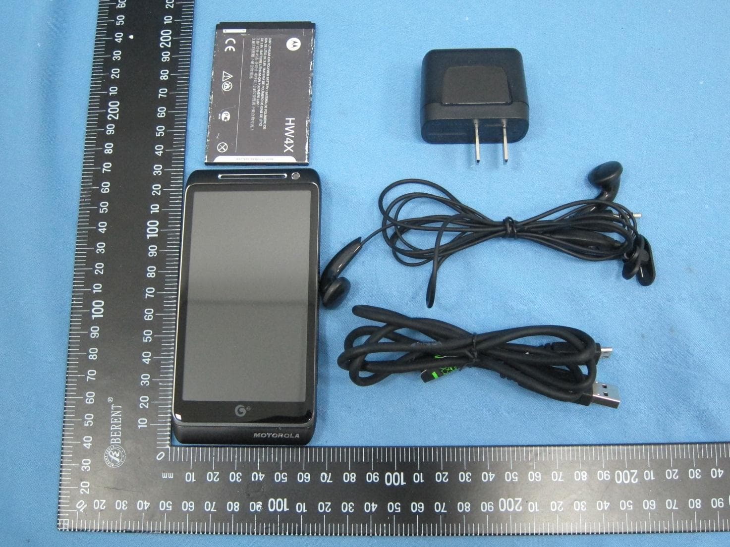 MOBILE PHONE - FCC ID IHDT56NY2 - Motorola Mobility LLC (2)