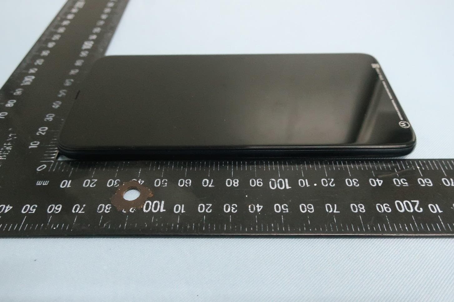 Mobile Cellular Phone - FCC ID IHDT56YR1 - Motorola Mobility LLC (2)