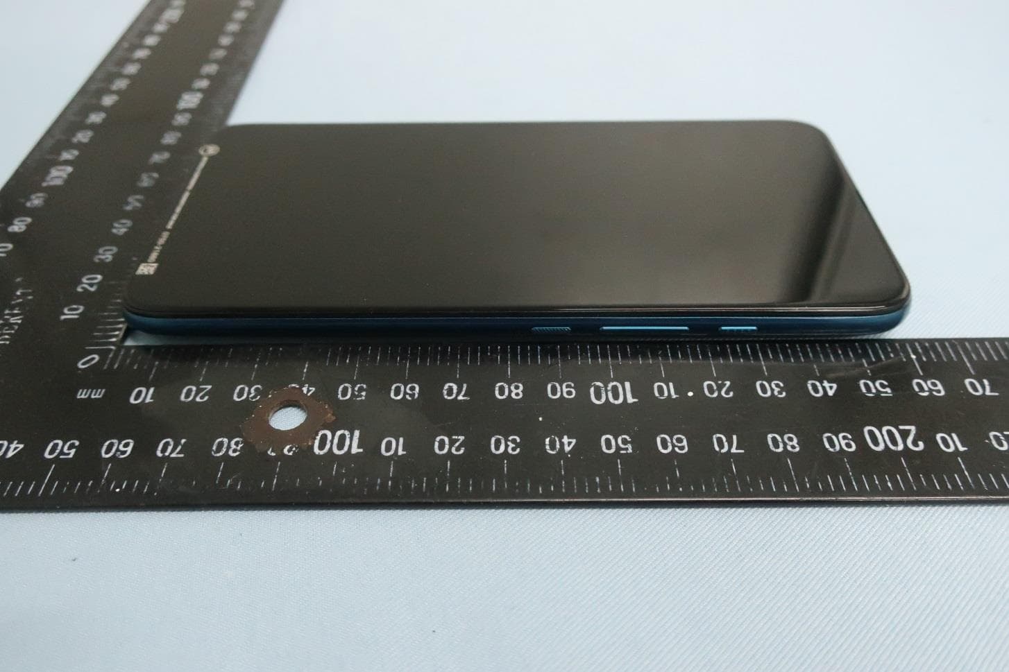 Mobile Cellular Phone - FCC ID IHDT56YR1 - Motorola Mobility LLC (3)
