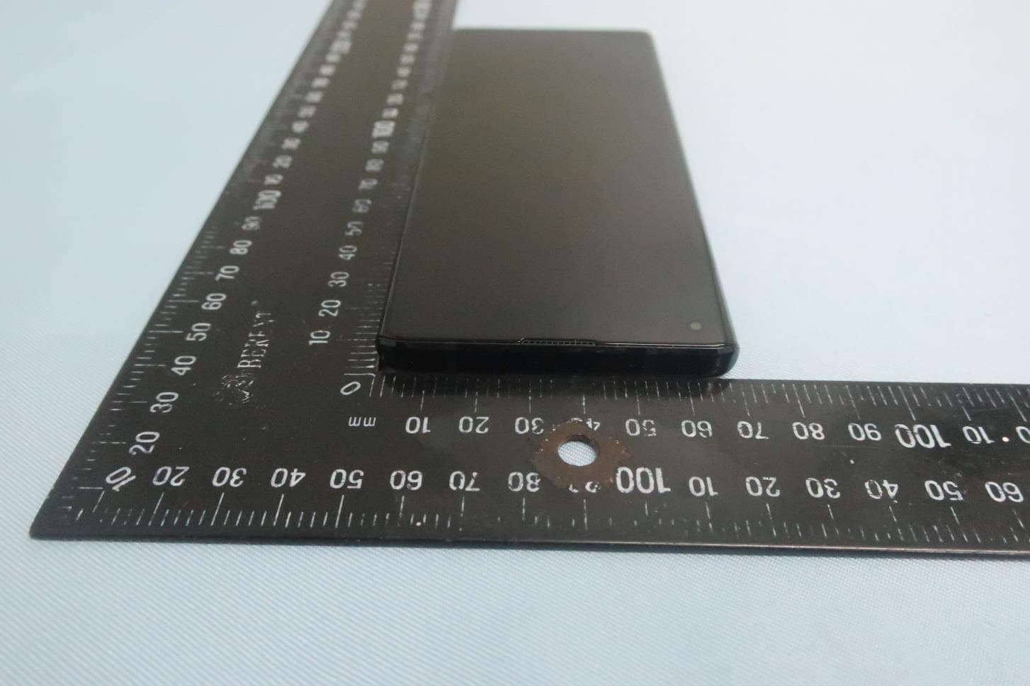 Mobile Cellular Phone - FCC ID IHDT56YU1 - Motorola Mobility LLC (4)