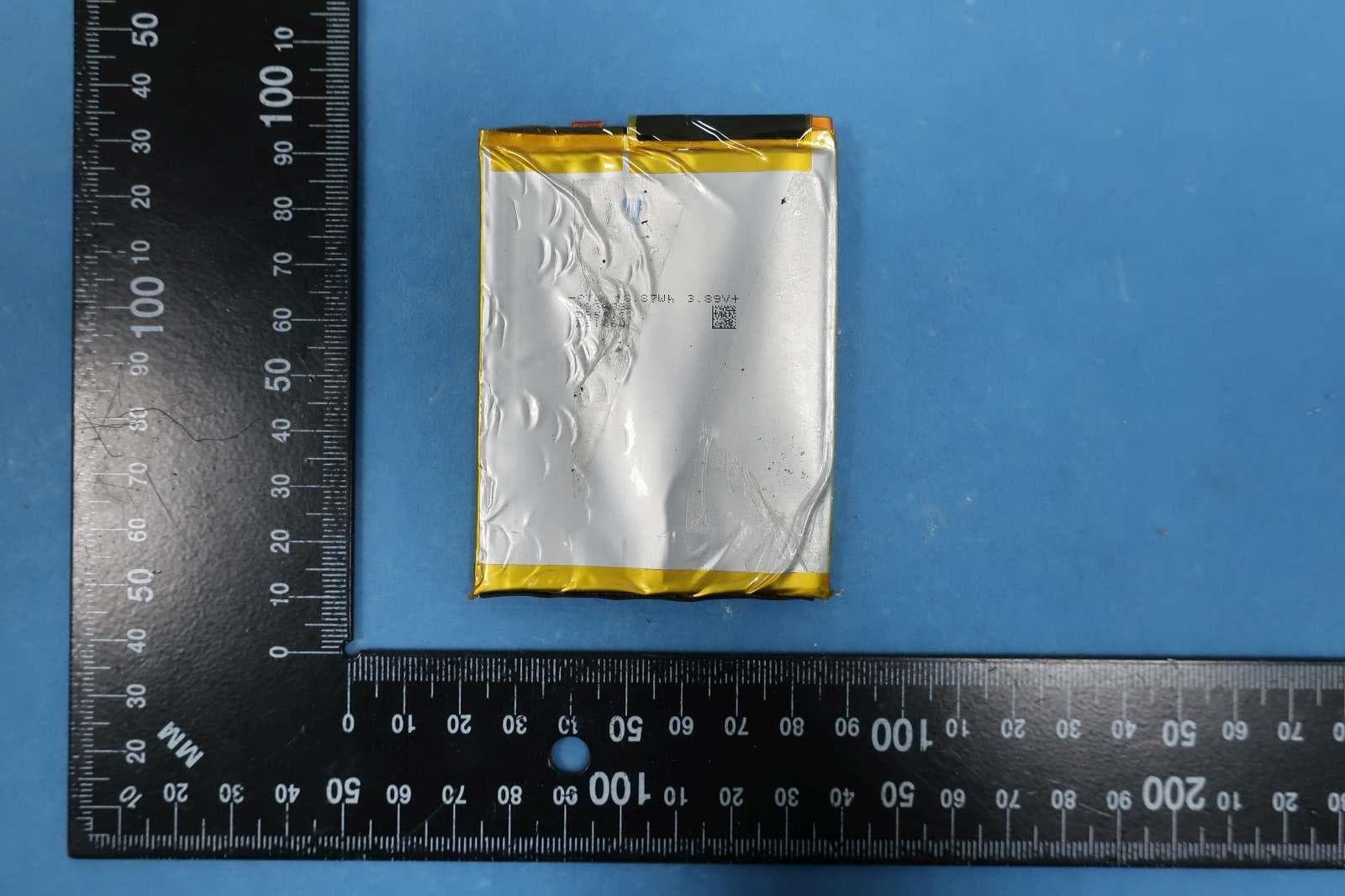 Mobile Cellular Phone - FCC ID IHDT56ZP2 - Motorola Mobility LLC (3)