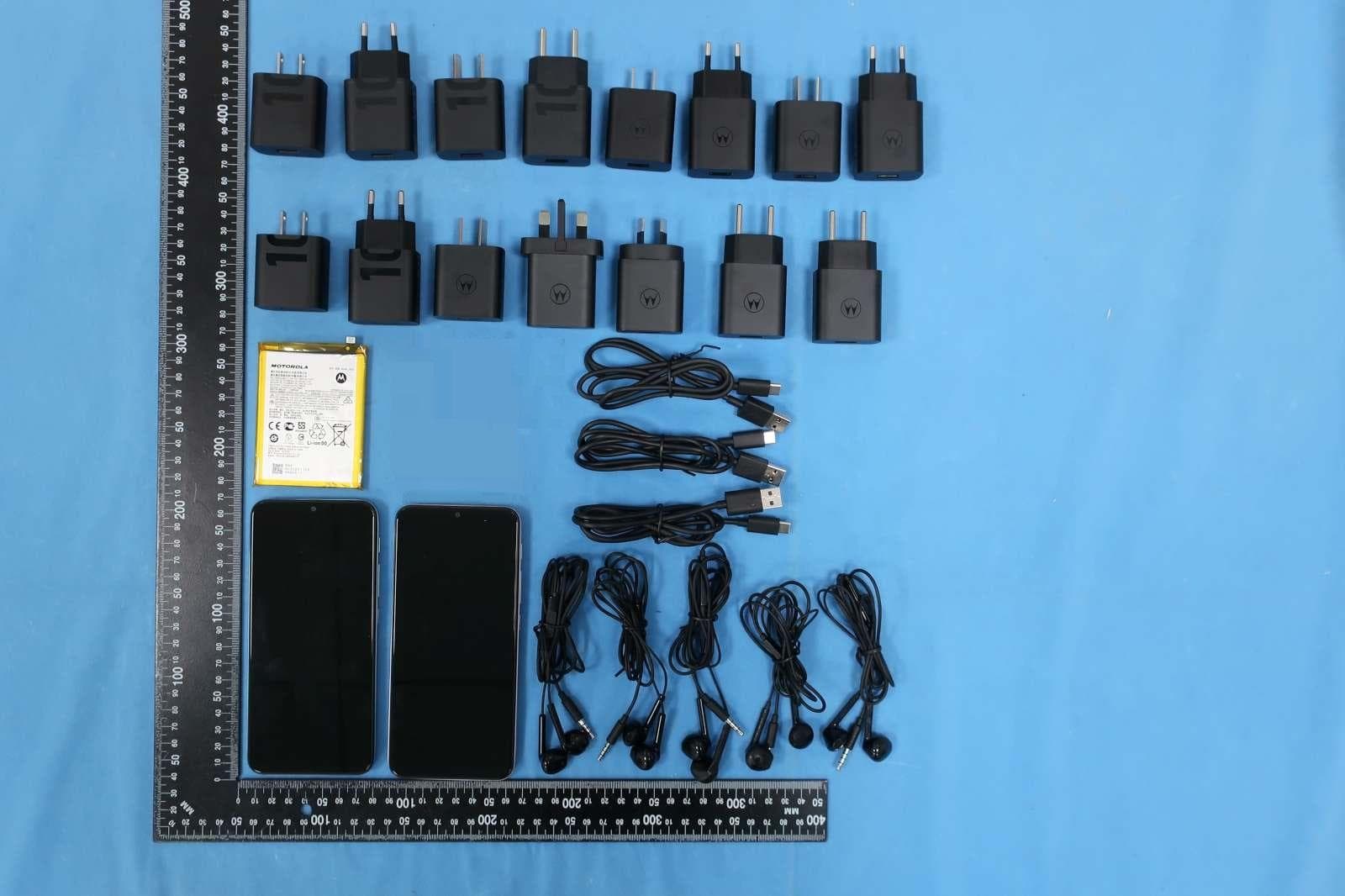 Mobile Cellular Phone - FCC ID IHDT56ZQ2 - Motorola Mobility LLC (3)