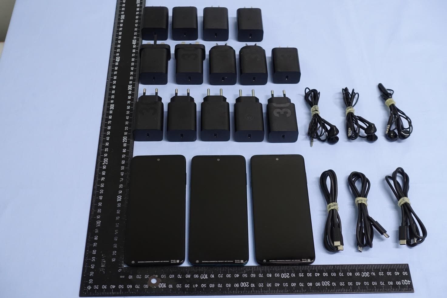 Mobile Cellular Phone - FCC ID IHDT56ZU1 - Motorola Mobility LLC (2)