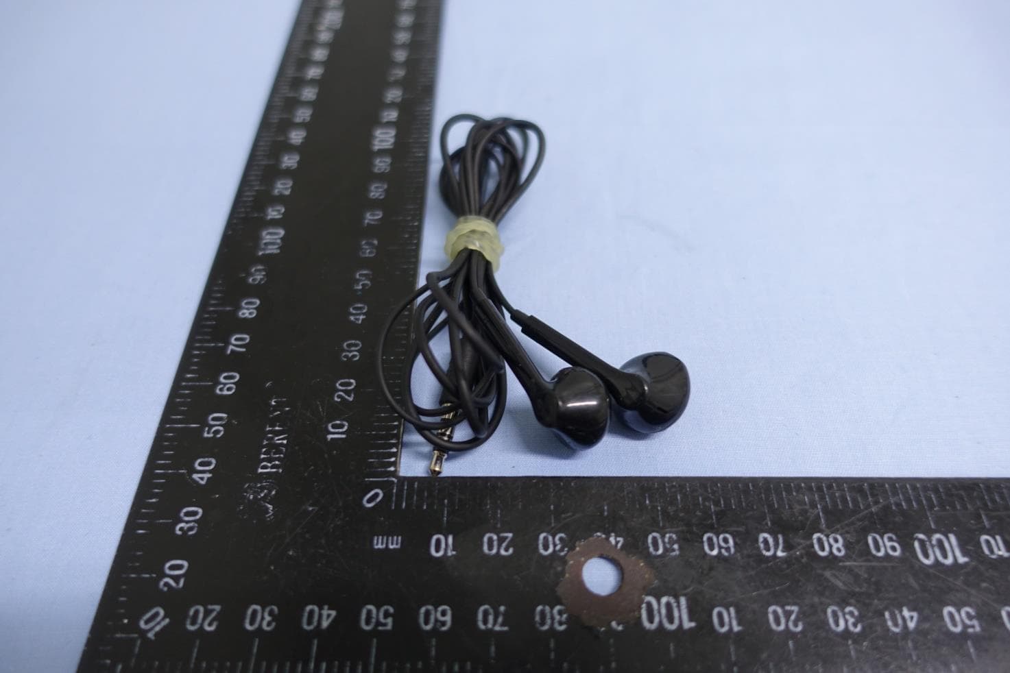 Mobile Cellular Phone - FCC ID IHDT56ZU1 - Motorola Mobility LLC (5)