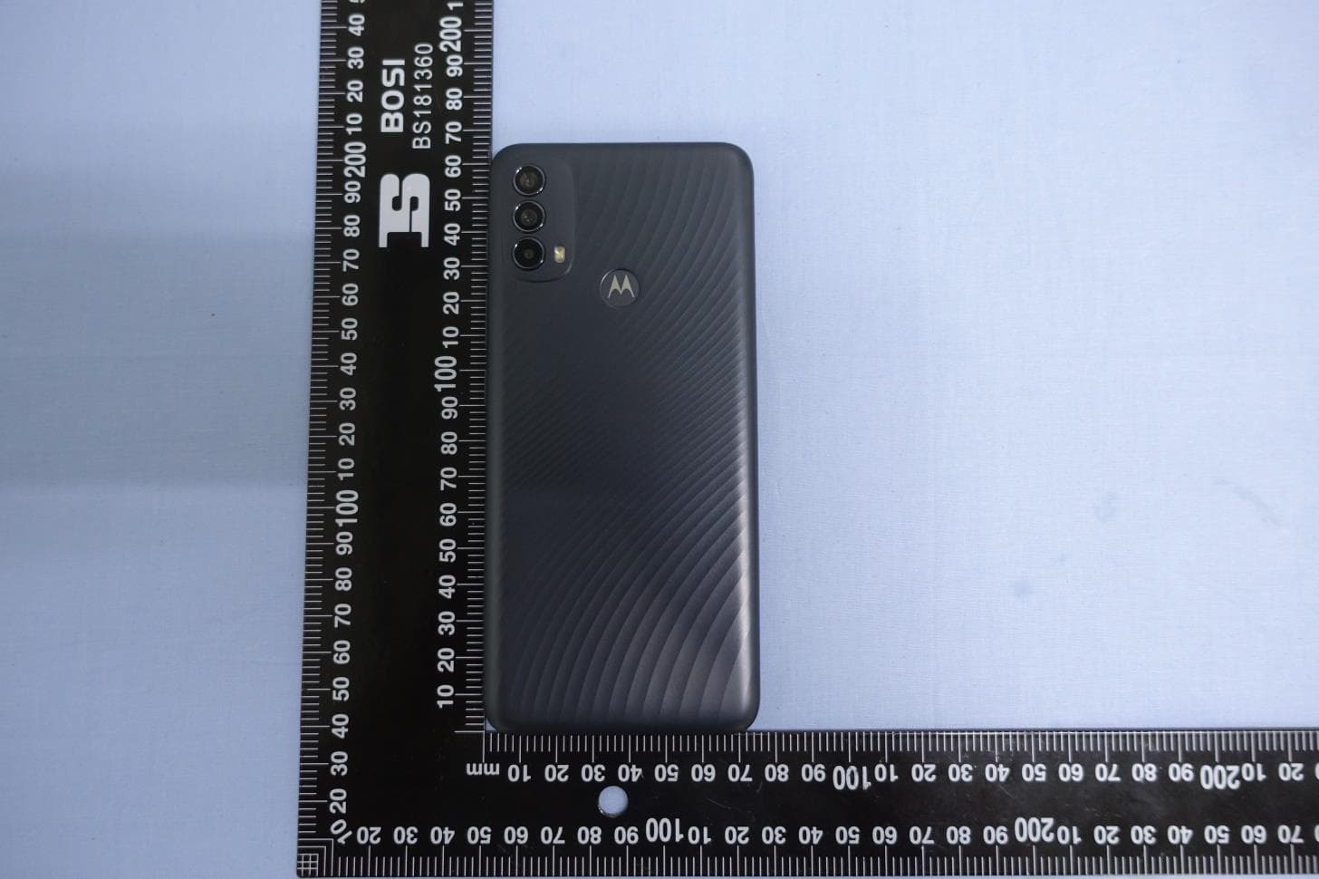 Mobile Phone - FCC ID IHDT56ZW6 - Motorola Mobility LLC (4)