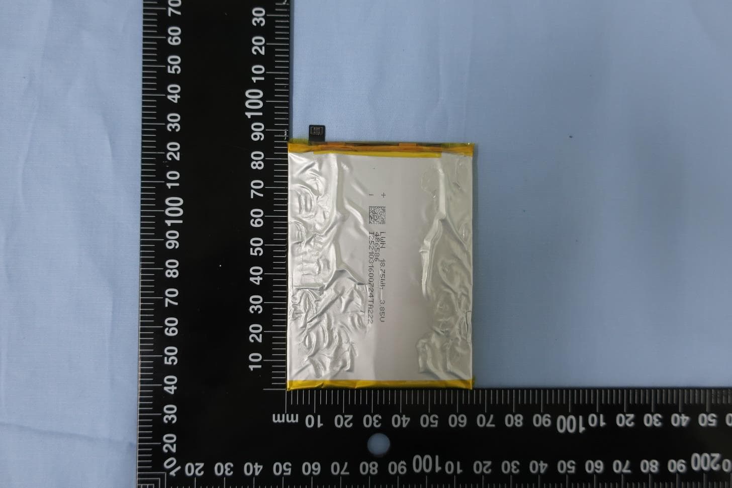 Mobile Phone - FCC ID IHDT56ZW8 - Motorola Mobility LLC (4)