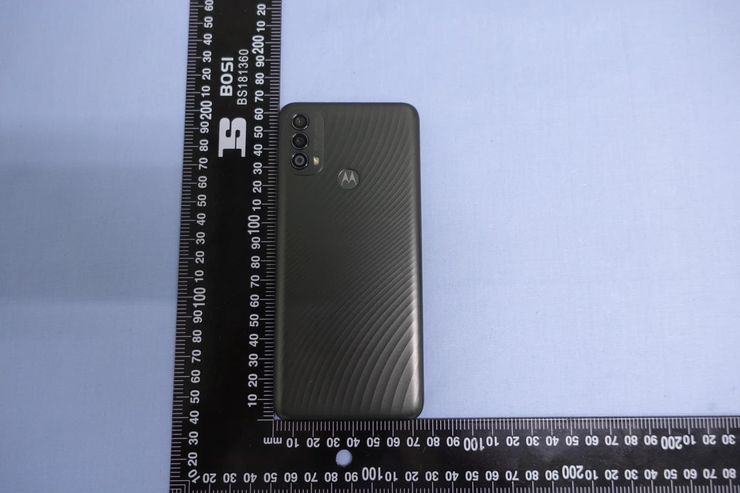 Mobile Phone - FCC ID IHDT56ZW8 - Motorola Mobility LLC (5)