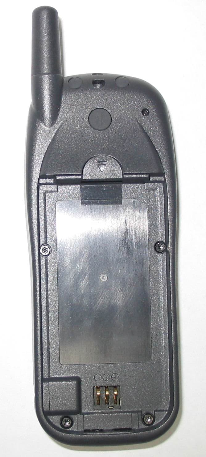 Portable Cellular CDMA Transceiver - FCC ID IHDT5EE1 - Motorola Mobility LLC