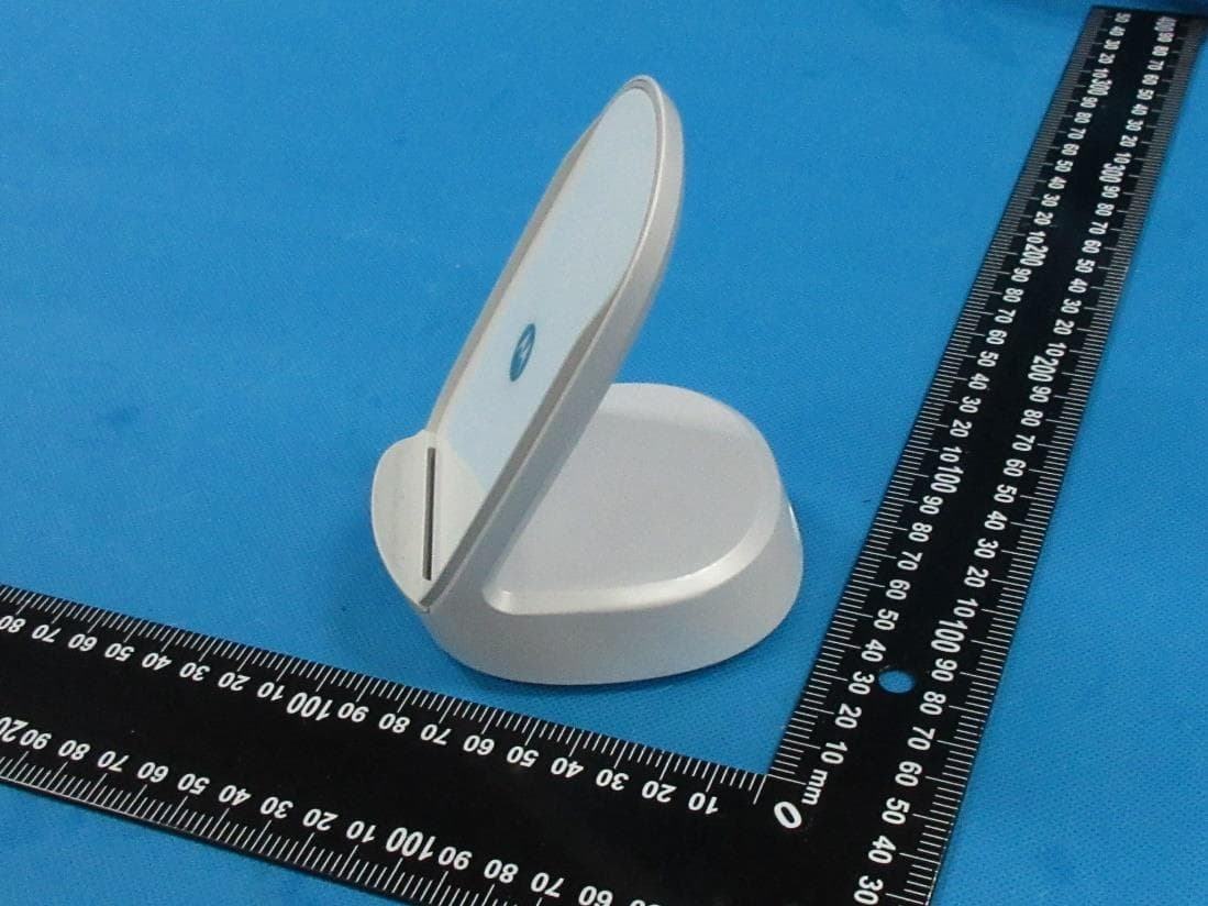 TURBOPOWER 50W WIRELESS CHARGING STAND - FCC ID IHDT6AA2 - Motorola Mobility LLC