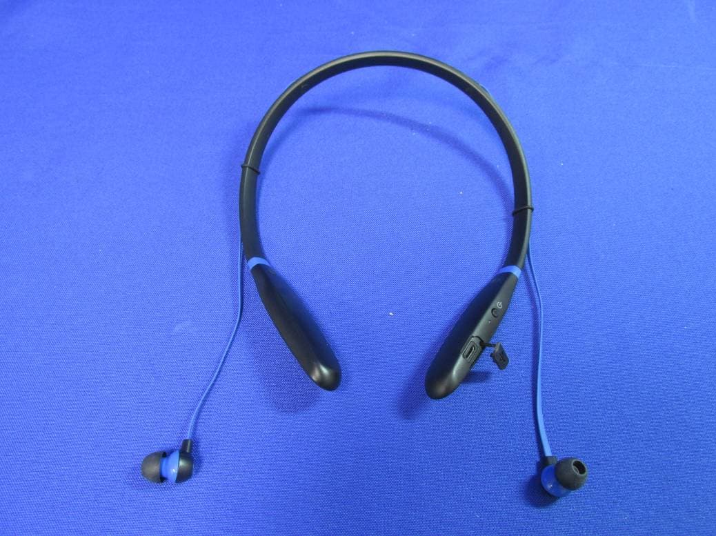 BT headset - FCC ID IHDT6QG1 - Motorola Mobility LLC (1)