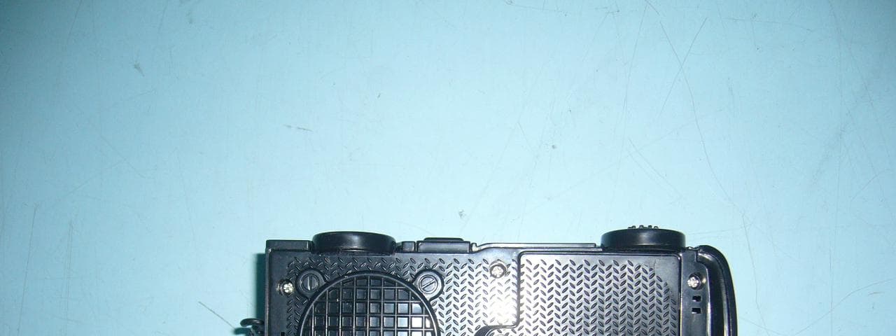 Walkie Talkie - FCC ID II627903 - Supersonics Electronics Company (2)