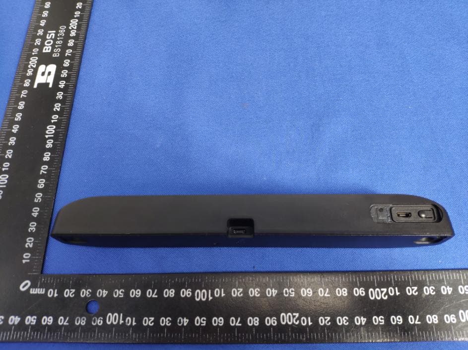 Solar Wireless Digital Reversing System - FCC ID IK4RVW-SOLAR1 - Shenzhen Auto-vox Technology Co., Ltd. (3)