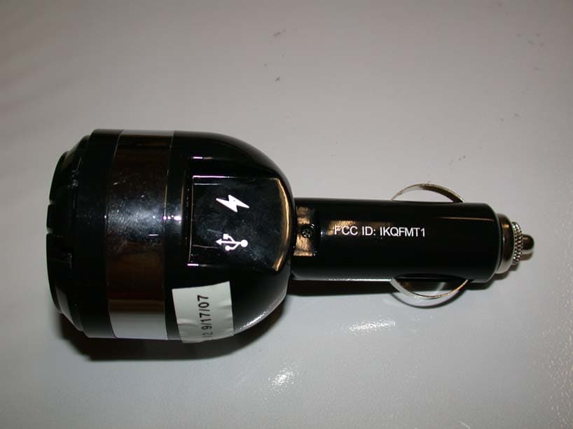 Wireless FM Transmitter - FCC ID IKQFMT1 - Scosche Industries Inc (2)