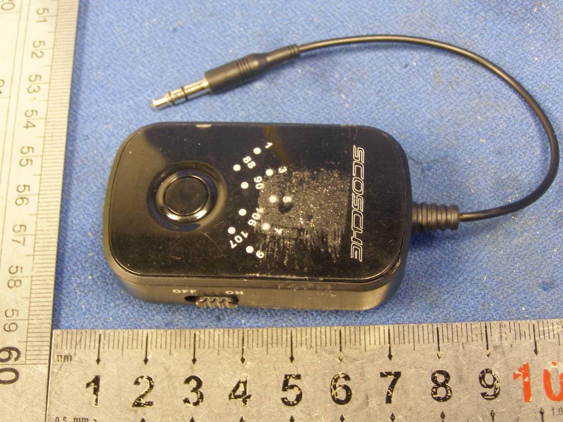 FM Transmitter - FCC ID IKQFMT4 - Scosche Industries Inc (2)