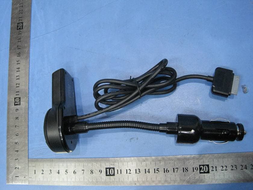 IPOD FM TRANSMITTER WITH CHARGER - FCC ID IKQFMTD7 - Scosche Industries Inc