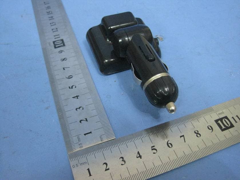 FM TRANSMITTER WITH CHARGER - FCC ID IKQFMTD8R - Scosche Industries Inc