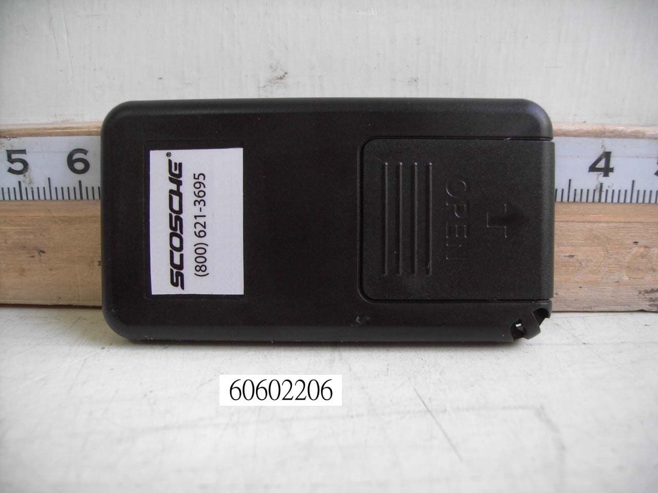 Home Wireless RF Remote Kit for iPod - FCC ID IKQIPRFDOC - Scosche Industries Inc (2)