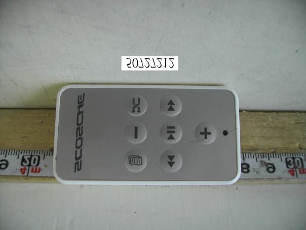 iJet Wireless RF Remote Control - FCC ID IKQIPRFH - Scosche Industries Inc