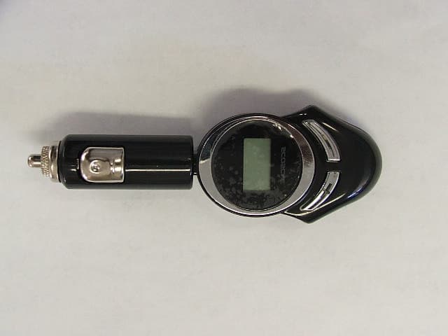 FM Audio Transmitter - FCC ID IKQIUFMD - Scosche Industries Inc