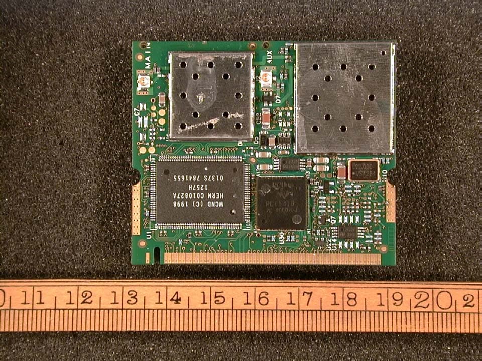 2.4 GHz RLAN MiniPCI Card - FCC ID IMRMPCIDE3 - Agere Systems Nederland B.V. (2)