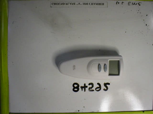 Ceiling fan and lamp remote control. - FCC ID IN2TX16 - Hunter Fan Company